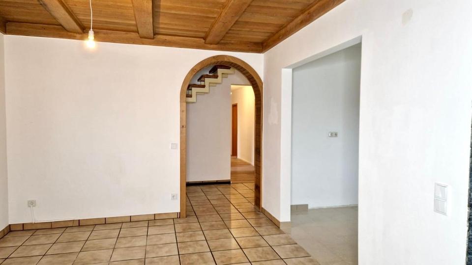 Großzügige Doppelhaushälfte mit Kamin & Balkon in Bottrop 8 zimmer