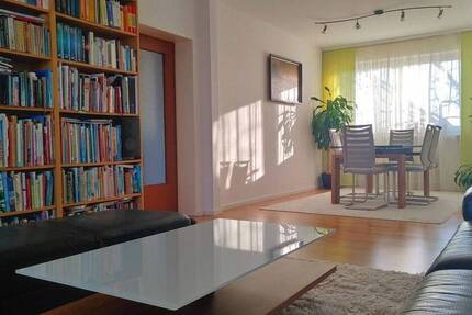 Traumhafte 4-Zimmerwohnung in Wiesbaden-Bierstadt - Lichtdurchflutet mit Blick ins Grüne