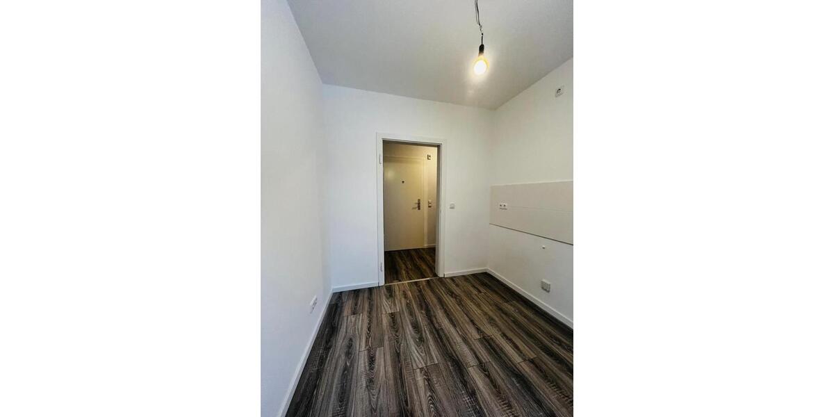 Tolle helle 2 Zimmer Wohnung mit BALKON 2 zimmer