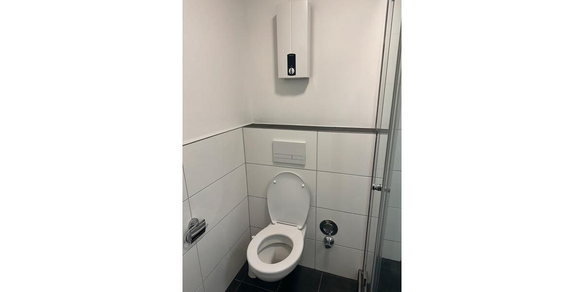 Dachgeschoßwohnung Essen Stadtbezirk VI - 1 Zimmer, 37 m&sup2;, 672&euro; | Angebot:25653957