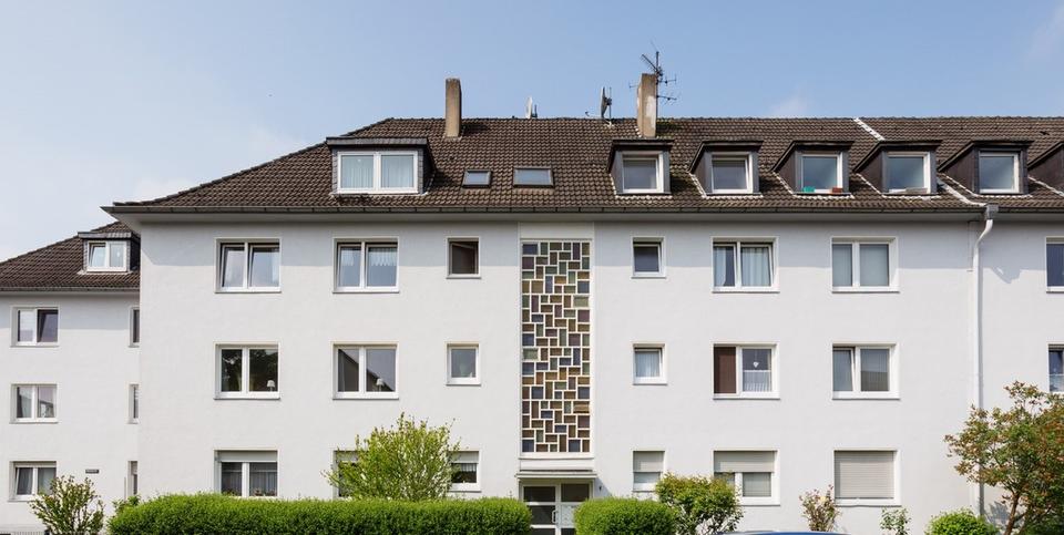 Top-sanierte Wohnung - einziehen und wohlfühlen - verkehrsberuhigte Lage - Tageslichtbad 2 zimmer