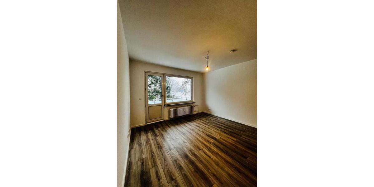 Tolle helle 2 Zimmer Wohnung mit BALKON 2 zimmer