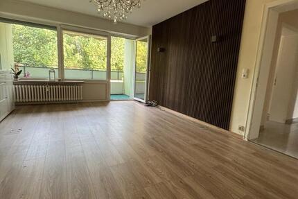 4 Zimmerwohnung 93qm mit Garten EBK Stellplatz leerstehend