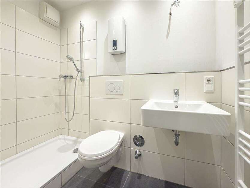 Wohnung zum Mieten in Düsseldorf 1.450 € 80 m² 3 zimmer