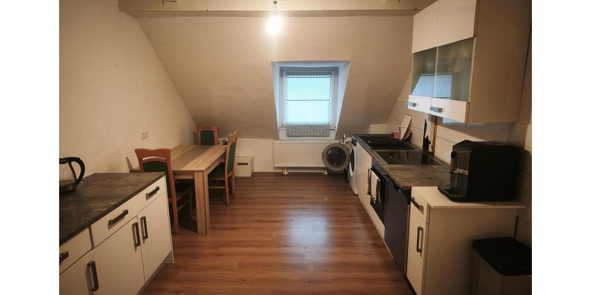 Dachgeschoßwohnung Gelsenkirchen Gelsenkirchen-Mitte - 3 Zimmer, 95 m&sup2;, 930&euro; | Angebot:25251449