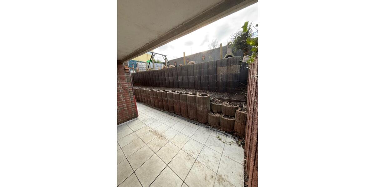 Erstbezug nach Sanierung: 2 Zimmer Souterrain Wohnung in Herne 2.5 zimmer