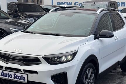Kia Stonic 8.752 km 21.900 € Oberhausen 46045