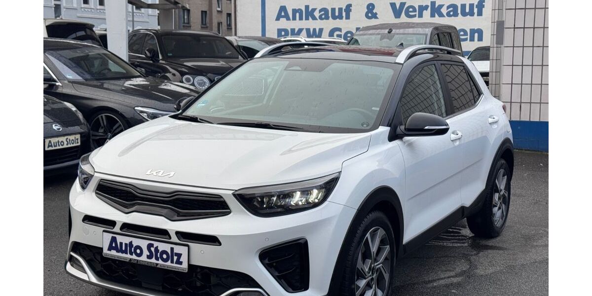 Kia Stonic 8.752 km 21.900 &euro; Oberhausen 46045