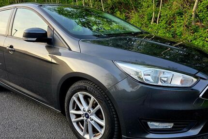 Ford Focus 136.000 km 5.790 &euro; Duisburg 47167