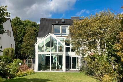 Haus Gelsenkirchen Rotthausen - 6.5 Zimmer, 200 m&sup2;, 550.000&euro; | Angebot:27285253