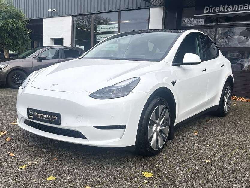 Tesla Model Y 49.549 km 34.940 € Dortmund 44263