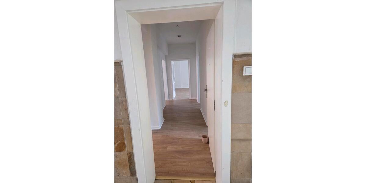 Etagenwohnung Wetter (Ruhr) - 4 Zimmer, 90 m&sup2;, 650&euro; | Angebot:25841767