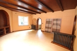 Dreifamilienhaus mit 2 freien Wohnungen und Potenzial