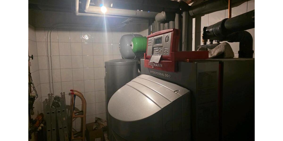 Reihenhaus Essen Stadtbezirk VI - 7 Zimmer, 220 m&sup2;, 650.000&euro; | Angebot:26339815