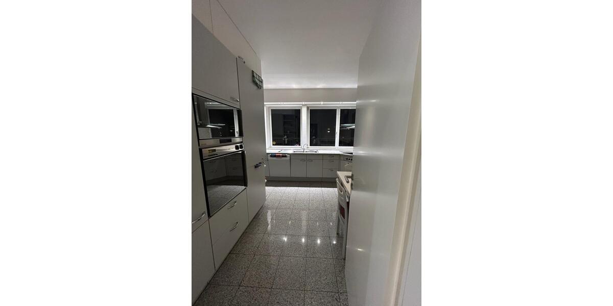 140m2 Penthouse zur Miete in zentraler Lage 4 zimmer