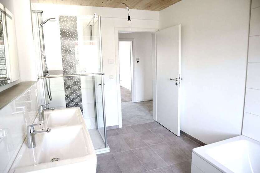 Wohnung zum Mieten in Düsseldorf 2.450 € 158.61 m²