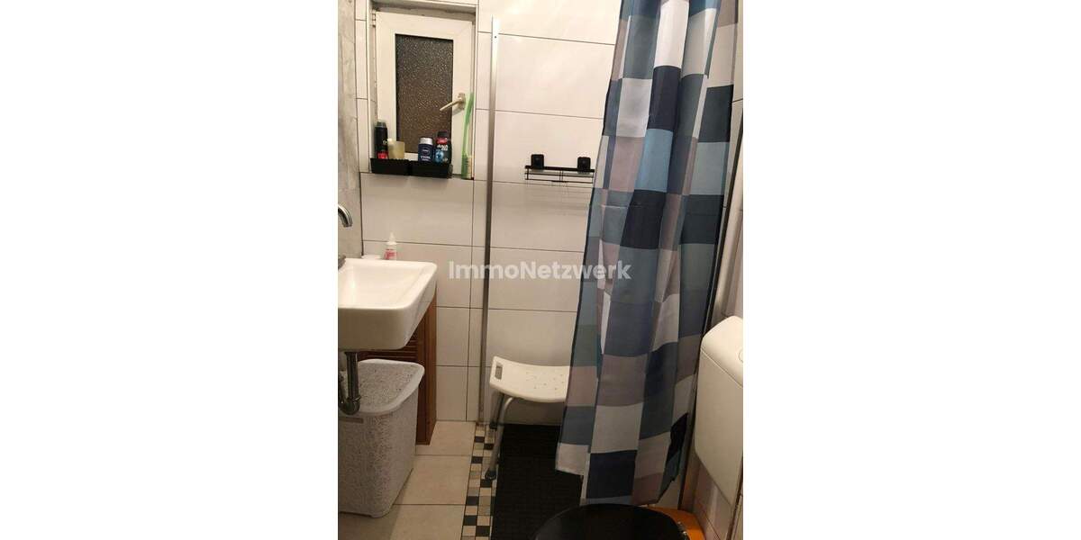 Mehrfamilienhaus mit 7 Wohnungen, Garage und ein Einfamilienhaus als Paket in Herne-Süd 1 zimmer