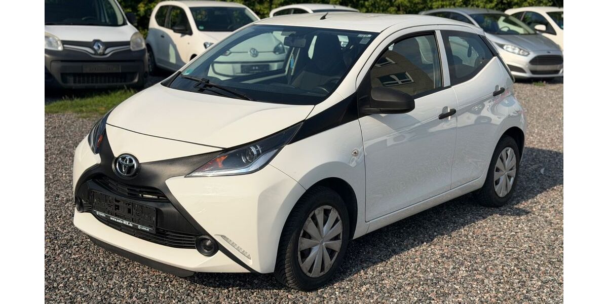 Toyota Aygo (X) 121.000 km 5.450 &euro; Essen 45307
