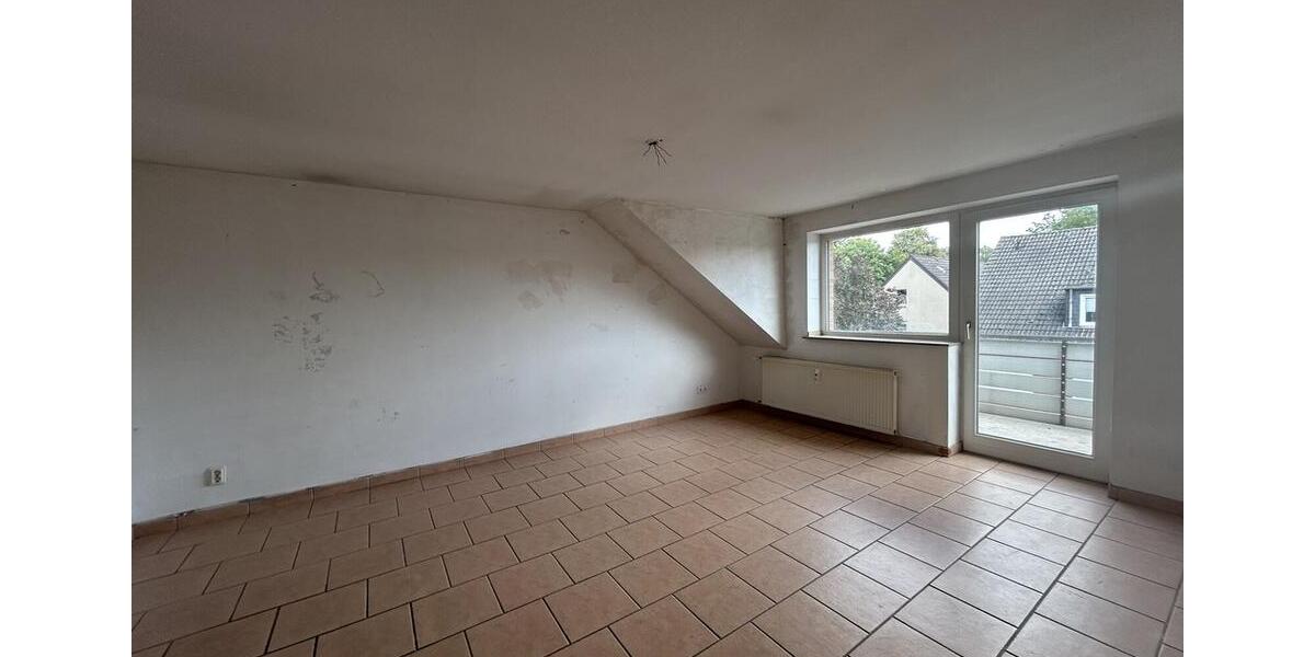 Dachgeschoßwohnung Duisburg Walsum - 4.5 Zimmer, 87 m&sup2;, 474&euro; | Angebot:26391507