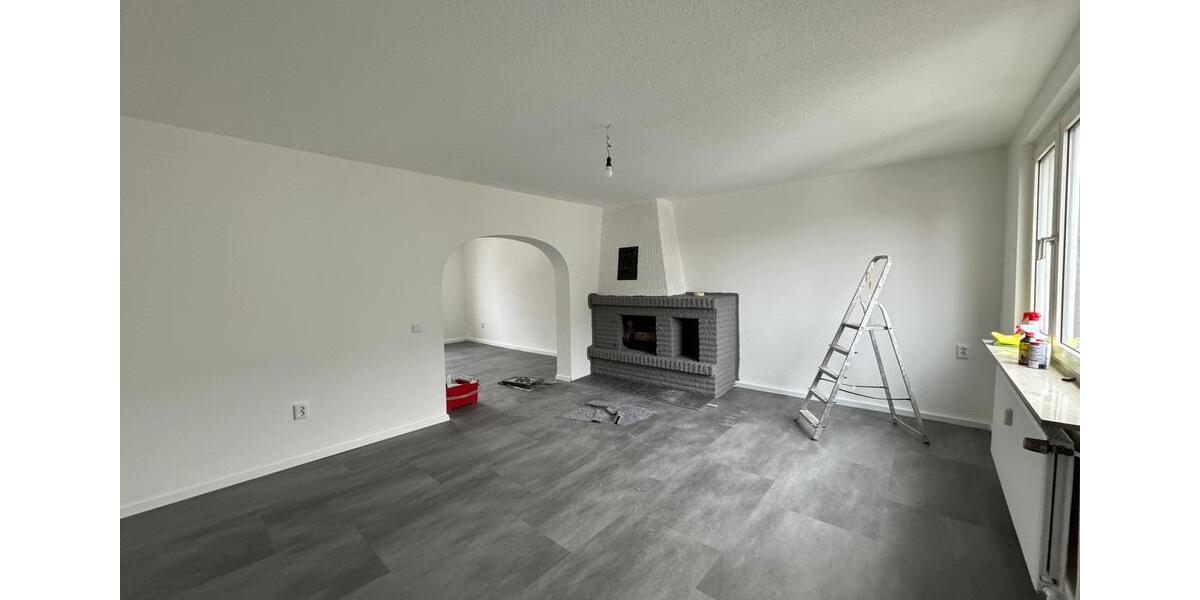 4-Zimmer-Wohnung, 100,8 m² mit Kamin neue Einbauküche ruhige Lage 4 zimmer