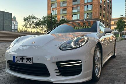 Porsche Panamera 84.500 km 40.500 &euro; Mülheim an der Ruhr 45472