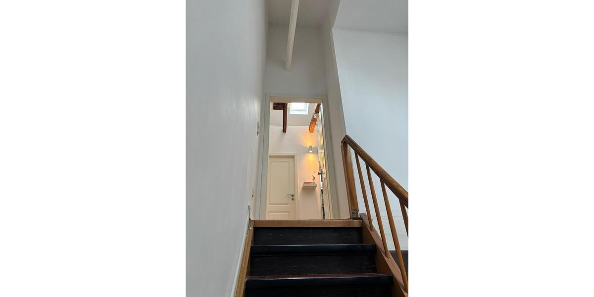 Dachgeschoßwohnung Duisburg Laar - 3 Zimmer, 77 m&sup2;, 725&euro; | Angebot:25343395