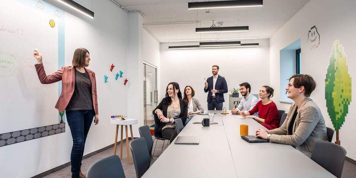 Privater Schreibtisch im sicheren Bereich - 8Bit-Coworking in Mülheim zimmer