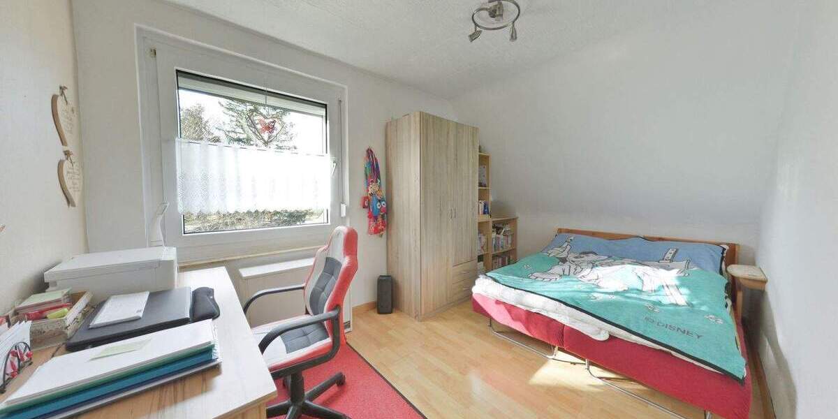 Etagenwohnung Essen Burgaltendorf - 4 Zimmer, 83 m&sup2;, 175.000&euro; | Angebot:24859568