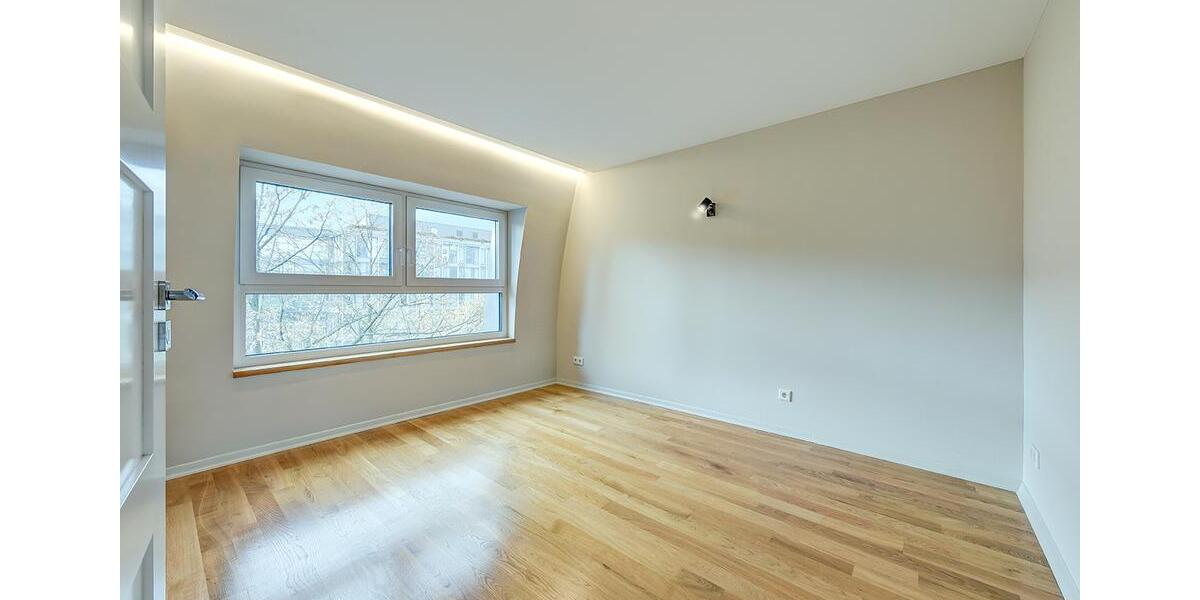 Einfamilienhaus Düsseldorf Pempelfort - 4 Zimmer, 234 m&sup2;, 4.200&euro; | Angebot:24803544