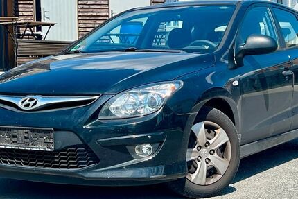Hyundai i30 238.627 km 2.500 &euro; Gelsenkirchen 45884