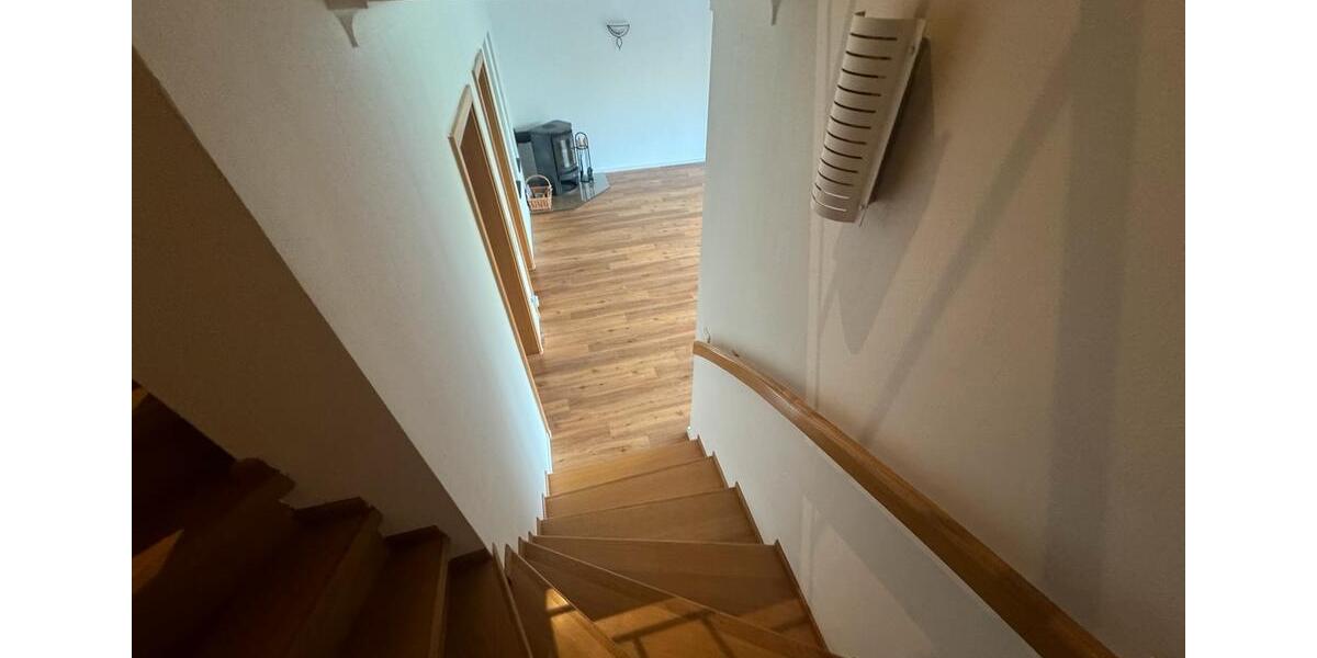 Reihenhaus Düsseldorf Stadtbezirk 5 - 4 Zimmer, 100 m&sup2;, 2.650&euro; | Angebot:26700179