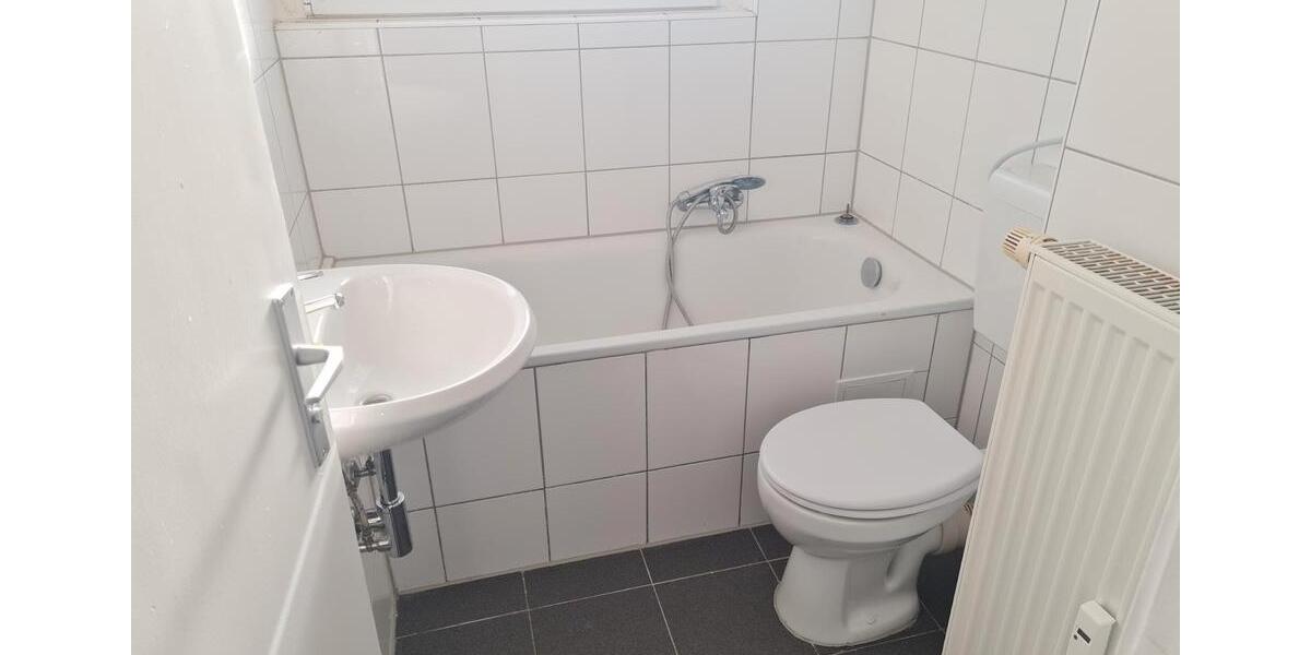 Erdgeschoss: Wir renovieren - Sie ziehen ein, wunderschöne 3-Zimmer-Wohnung 4 zimmer