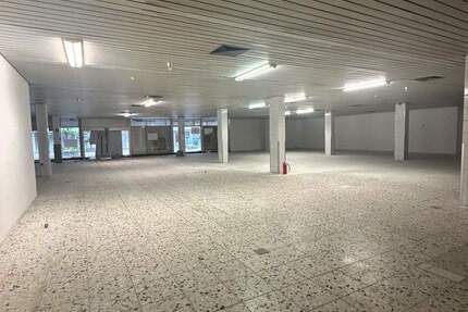 Einzelhandel zu vermieten Ladenlokal Gewerbeeinheit zimmer