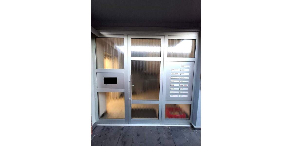 Attraktive 3-Zimmer-Wohnung mit großem Balkon & eigenem PKW-Stellplatz 3 zimmer