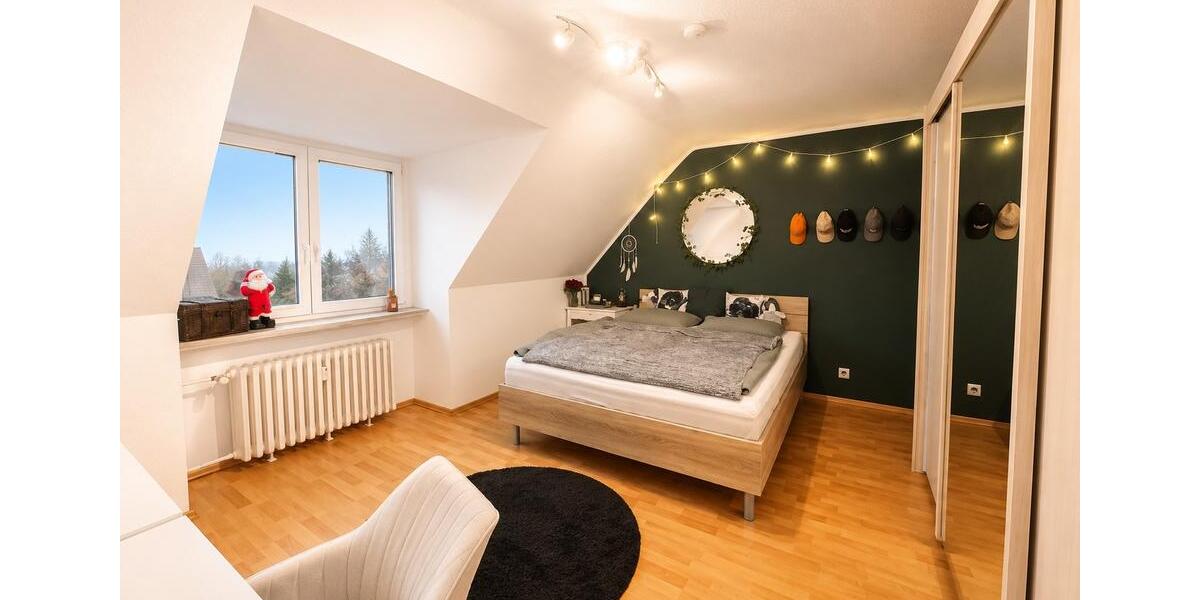 Dachgeschoßwohnung Essen Stadtbezirk IV - 2 Zimmer, 60 m&sup2;, 110.000&euro; | Angebot:26709023