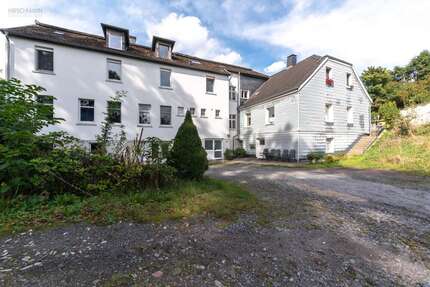 Haus zum Kaufen in Essen Burgaltendorf 649.000 € 498 m² 20 zimmer