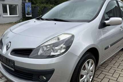 Renault Clio 146.210 km 2.799 &euro; Bochum 44869