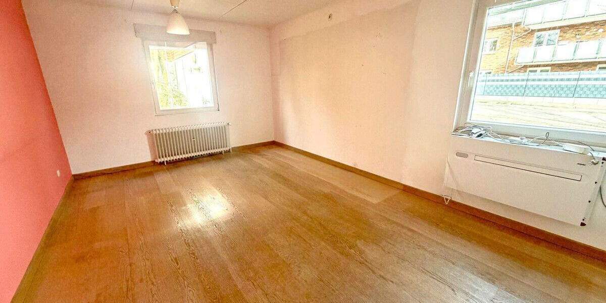 Einfamilienhaus Moers Utfort - 5 Zimmer, 203 m&sup2;, 379.000&euro; | Angebot:25684460
