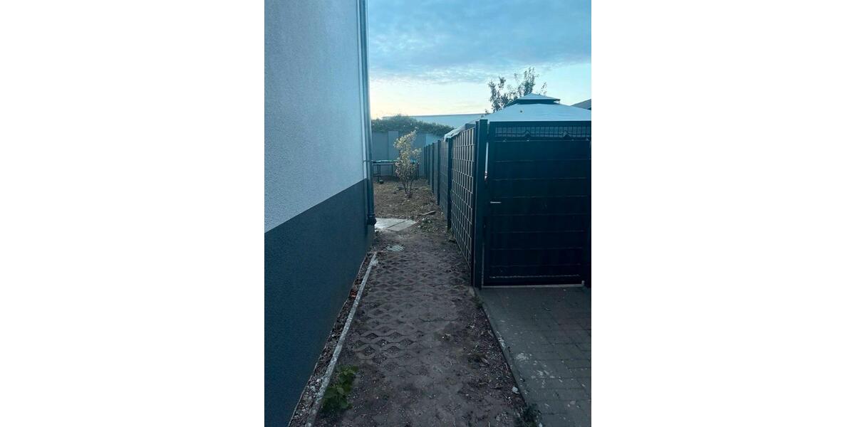 Modernisiertes Mehrfamilienhaus in Bochum-Wattenscheid 30 zimmer