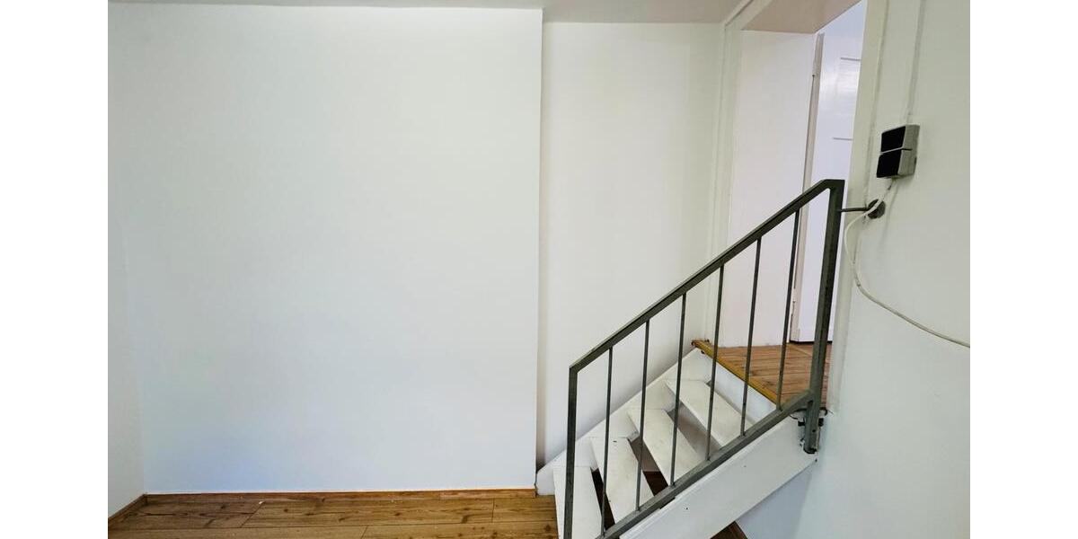 Große 125m2 Wohnung mit Balkon Zentral 4.5 zimmer