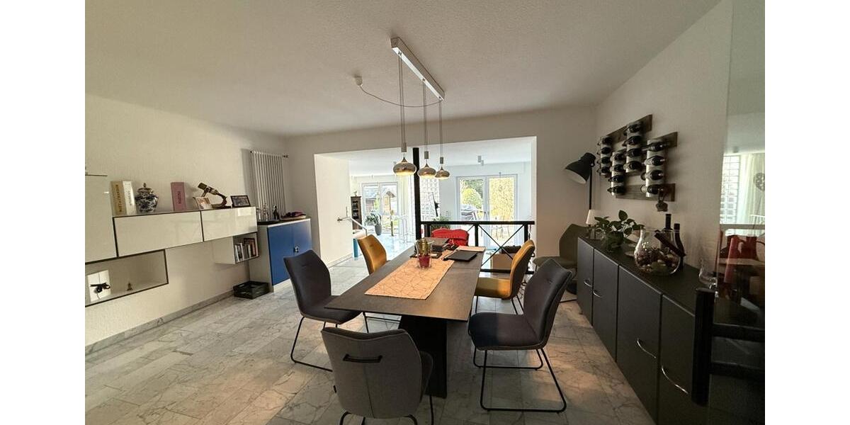 Erdgeschosswohnung mit Kamin, Sauna, Fußbodenheizung und zentraler Lage in Gladbeck | ca. 135 m² 3 zimmer