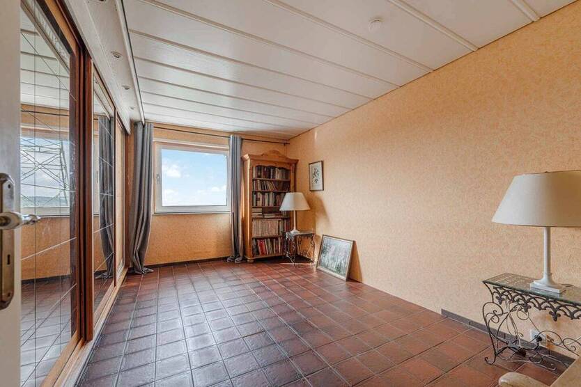 Wohlfühloase mit Sauna, Wintergarten und Kaminofen! Ruhe pur auf allen Etagen