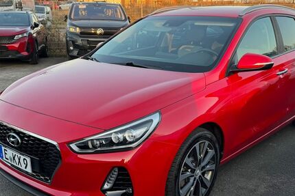 Hyundai i30 53.700 km 13.200 &euro; Essen 45326