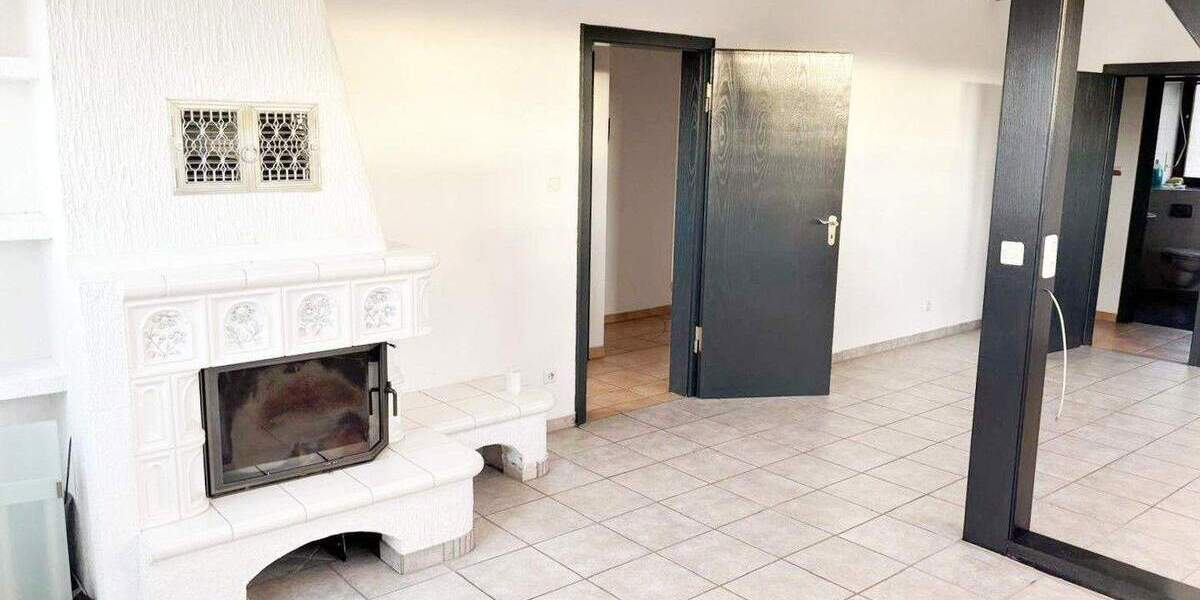 Freistehendes Zwei-Familienhaus mit großem Garten und Garage in DU-Bergheim 7 zimmer