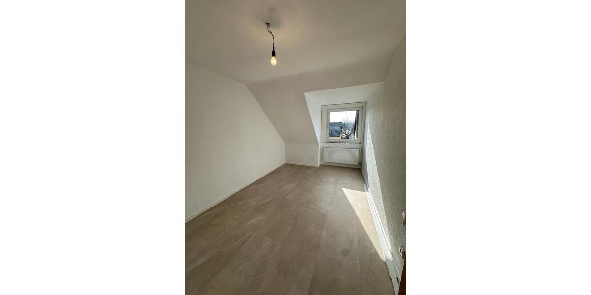 Dachgeschoßwohnung Recklinghausen König Ludwig - 3 Zimmer, 72 m&sup2;, 99.000&euro; | Angebot:25841468