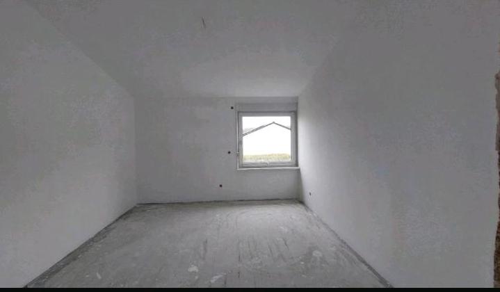 Modernisiertes Split-Level-Haus von Privat 5 zimmer