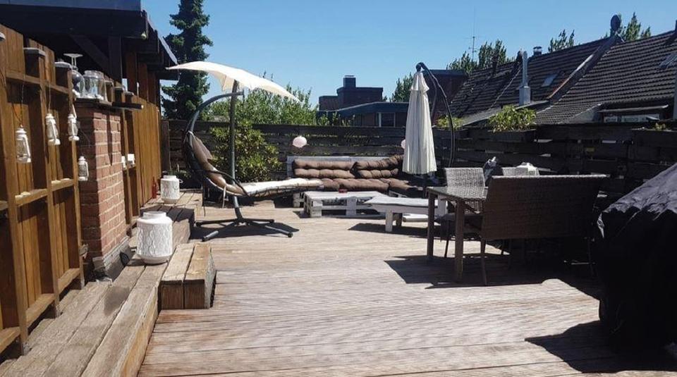 Helle 23 Zimmer Altbau-Wohnung mit traumhafter Dachterrasse zimmer