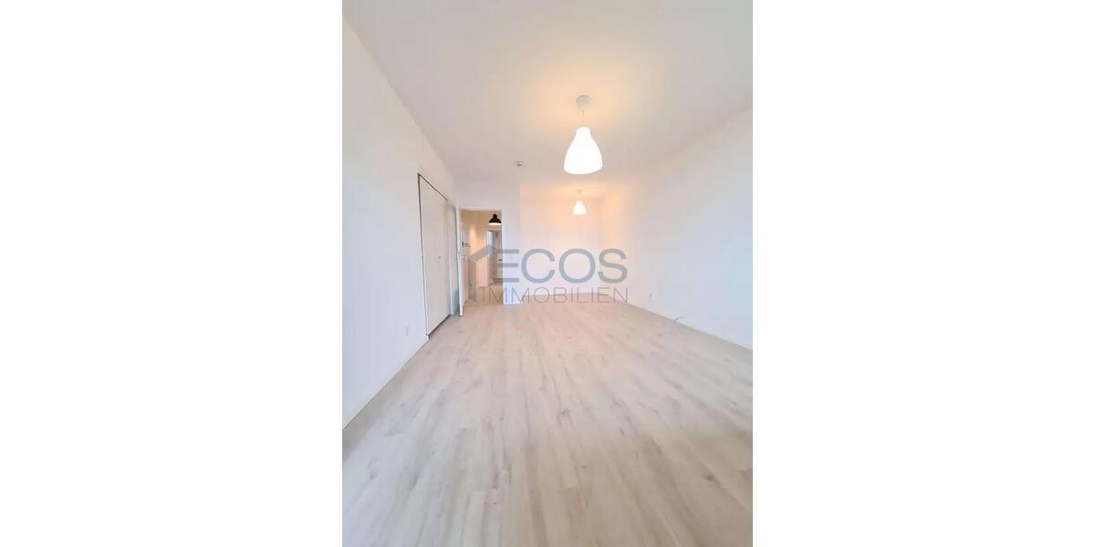 Möbiliertes Appartment mit Balkon, TG-Stellplatz & Aufzug am Goldberg 1 zimmer