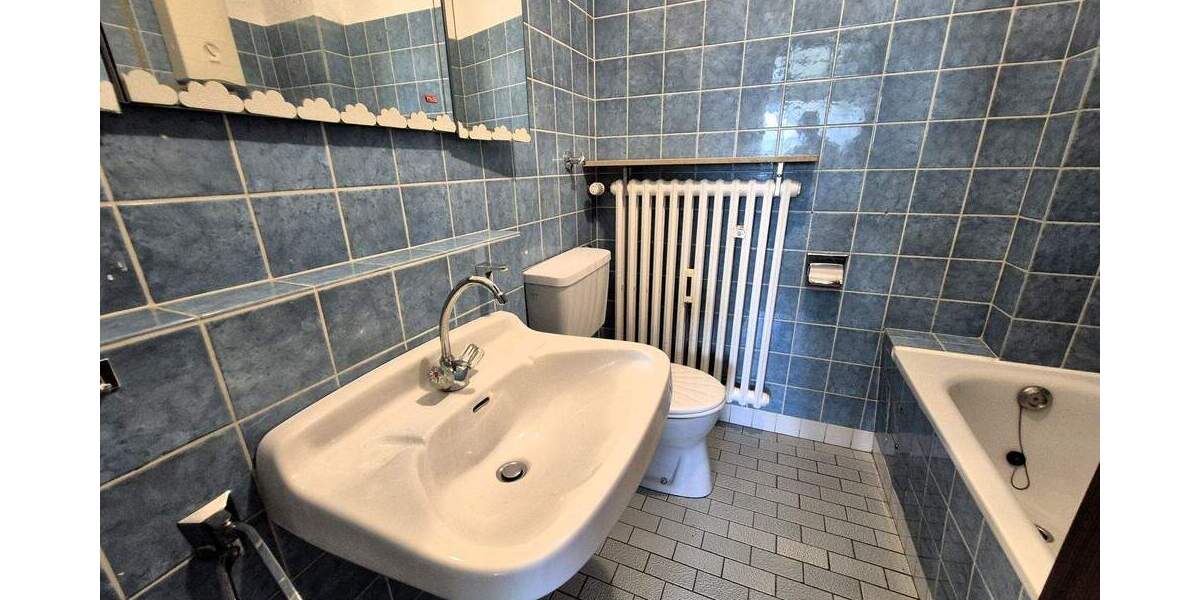 Renovieren und einziehen! Barrierefreie Wohnung. 2 zimmer