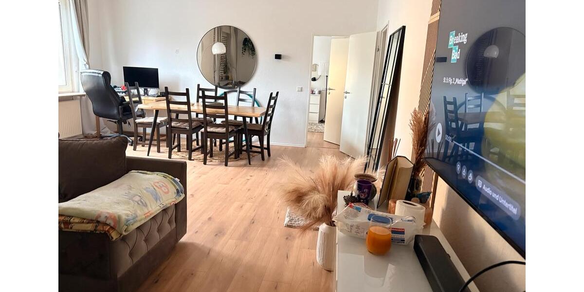 Lichtdurchflutete 100qm Wohnung im Herzen vom Resser -Markt 3 zimmer